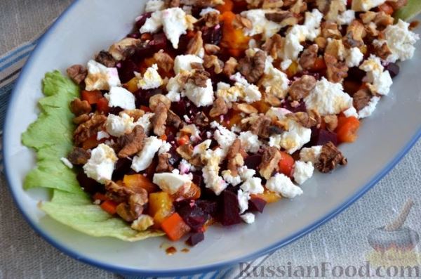 Салат из запечённых овощей с фетой и грецкими орехами