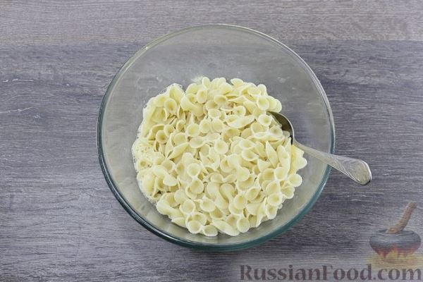 Запеканка из макарон с сыром и шпинатом